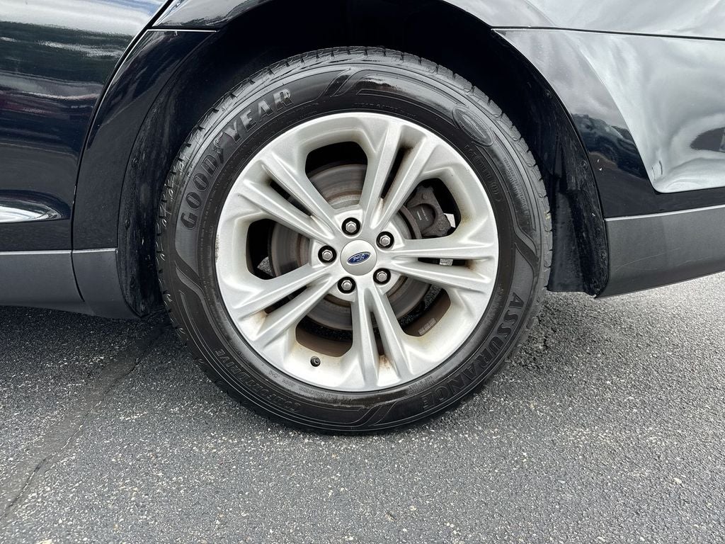 2016 Ford Taurus SE