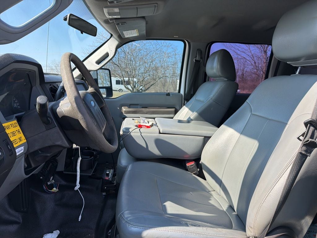 2012 Ford F-550SD XL