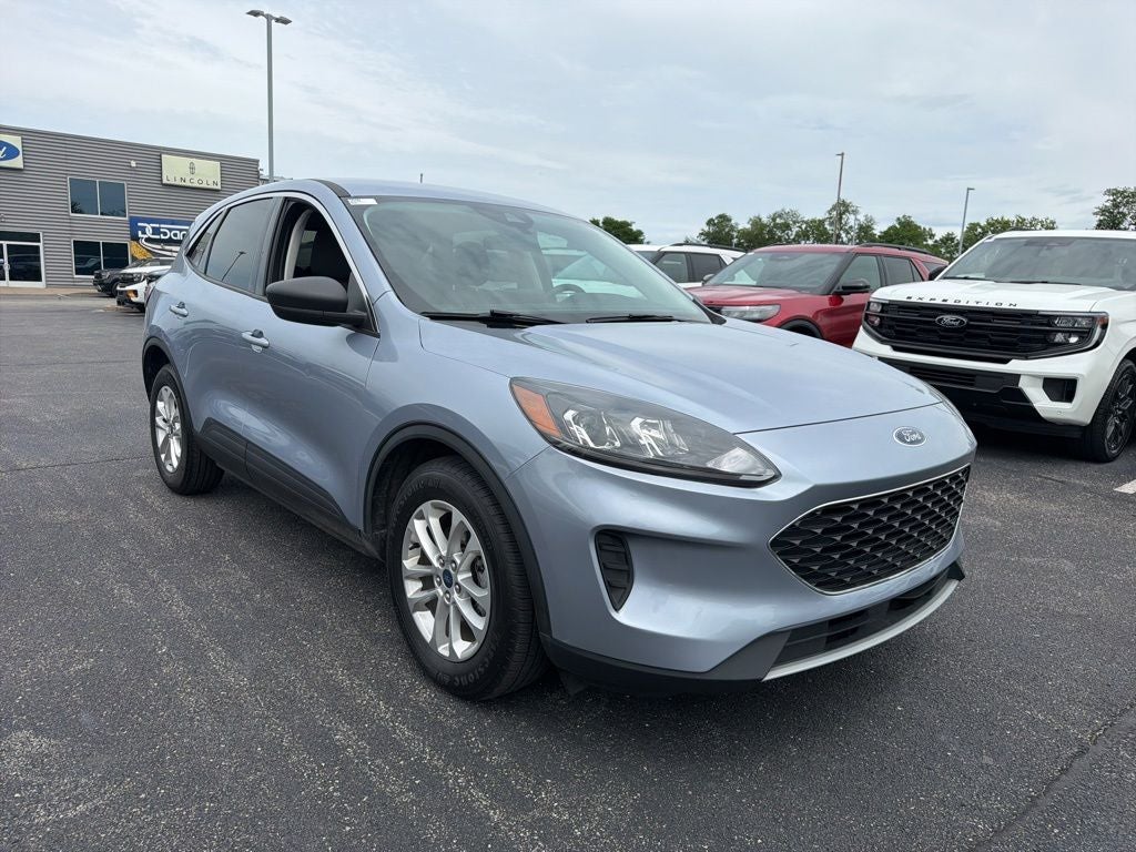 2022 Ford Escape Hybrid SE