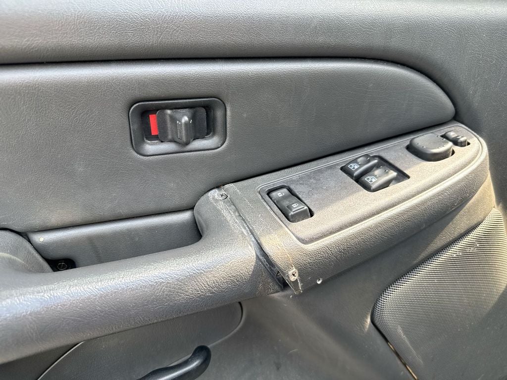 2005 Chevrolet Silverado 2500HD LS