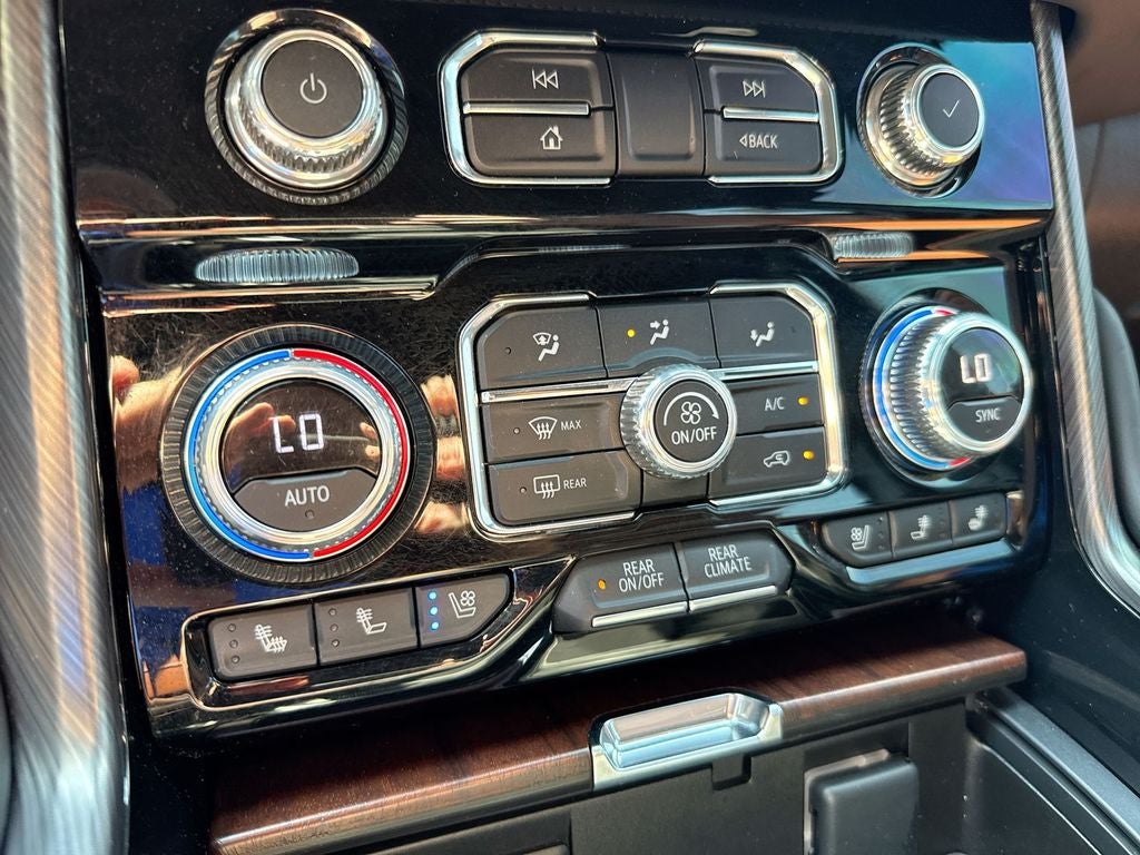 2023 GMC Yukon Denali Ultimate