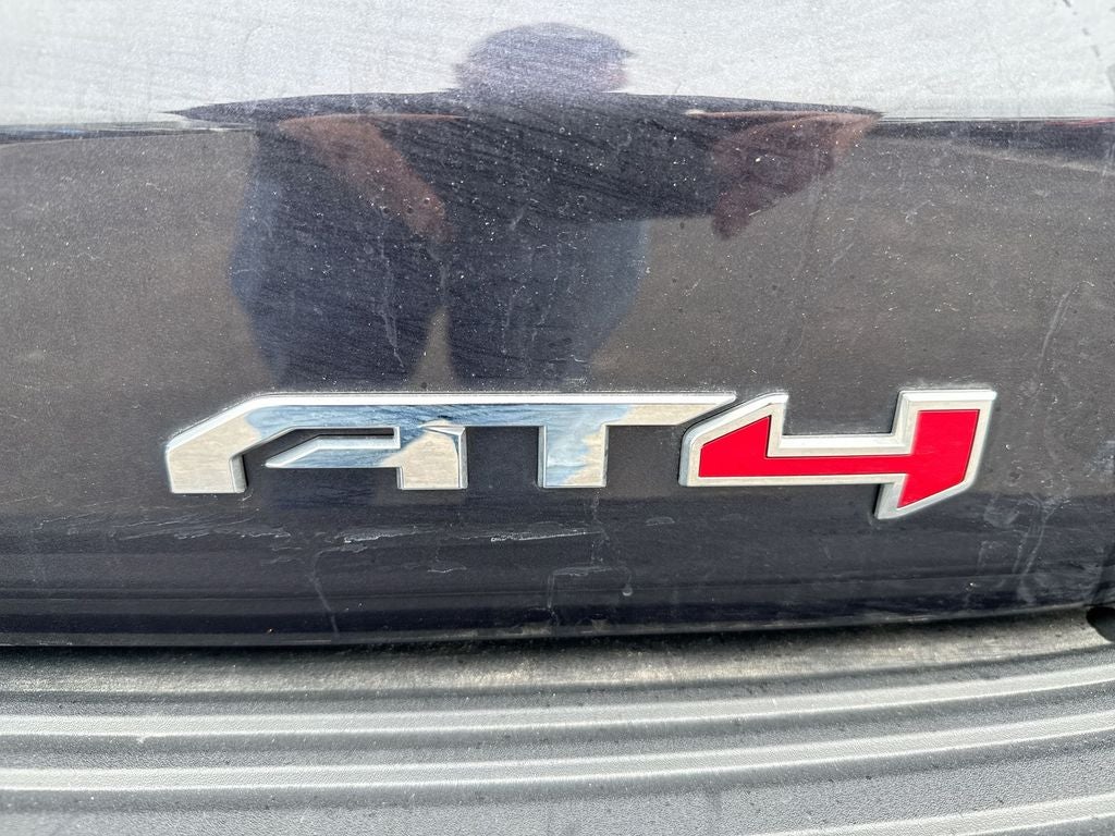 2023 GMC Yukon XL AT4