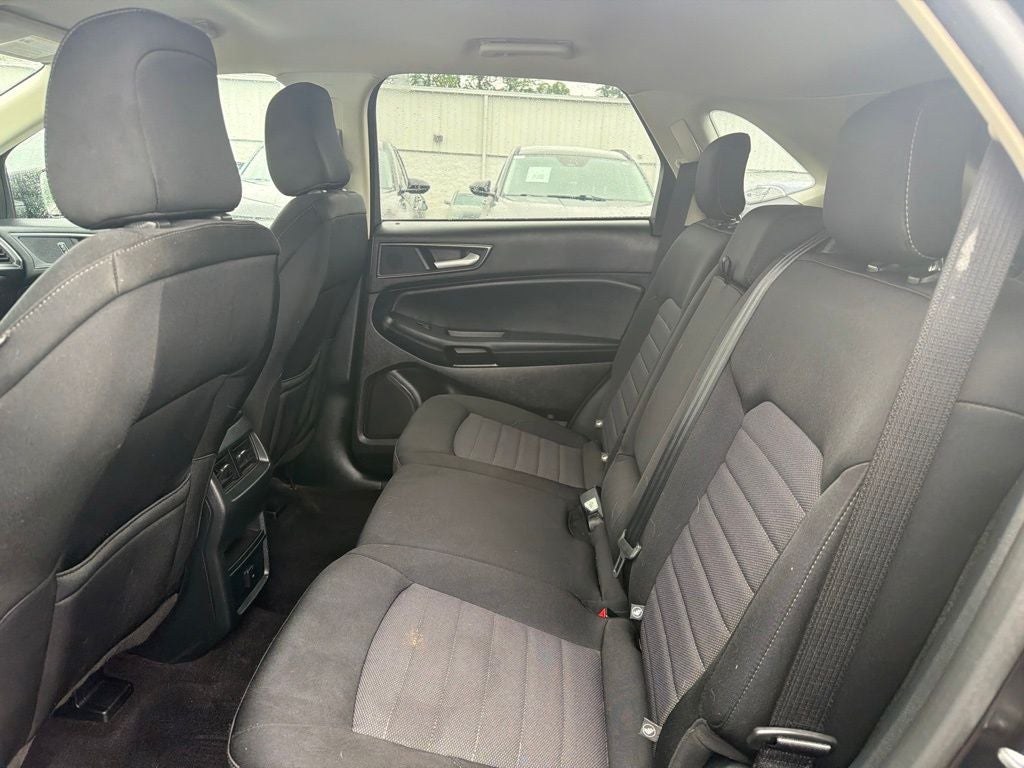 2020 Ford Edge SE