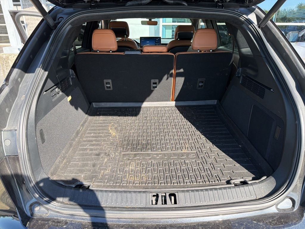 2023 Lincoln Nautilus Black Label