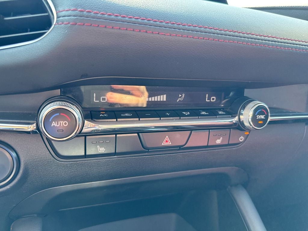 2024 Mazda Mazda3 2.5 S Carbon Edition