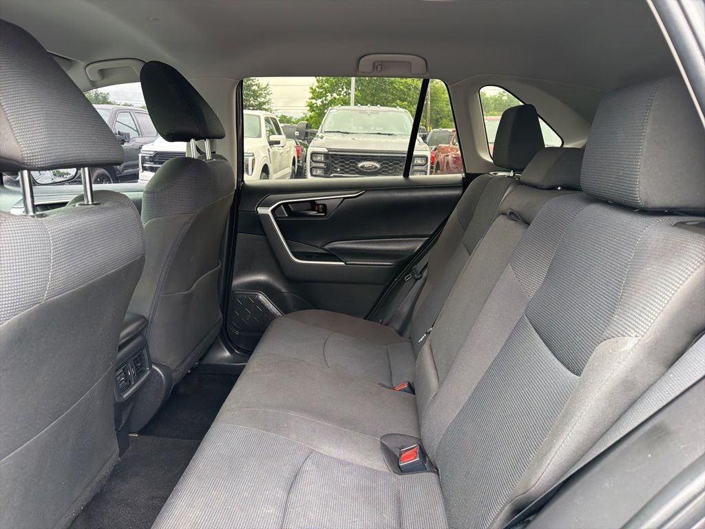 2022 Toyota RAV4 Hybrid LE