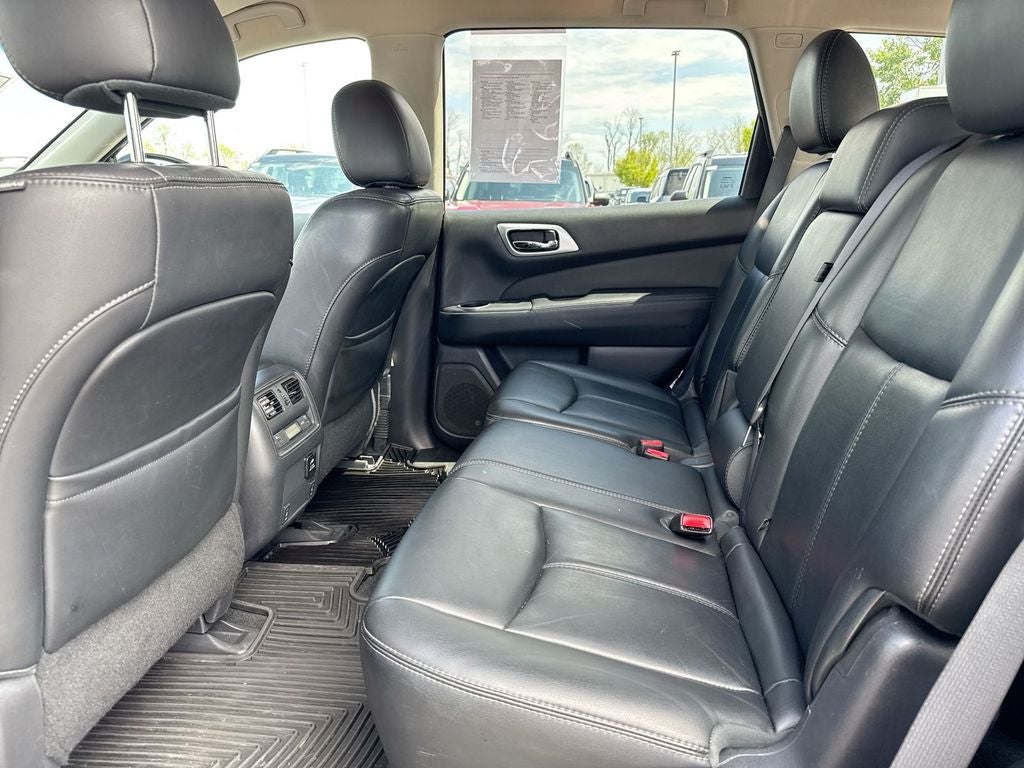 2015 Nissan Pathfinder SL