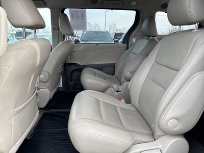 2017 Toyota Sienna XLE