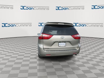 2017 Toyota Sienna XLE