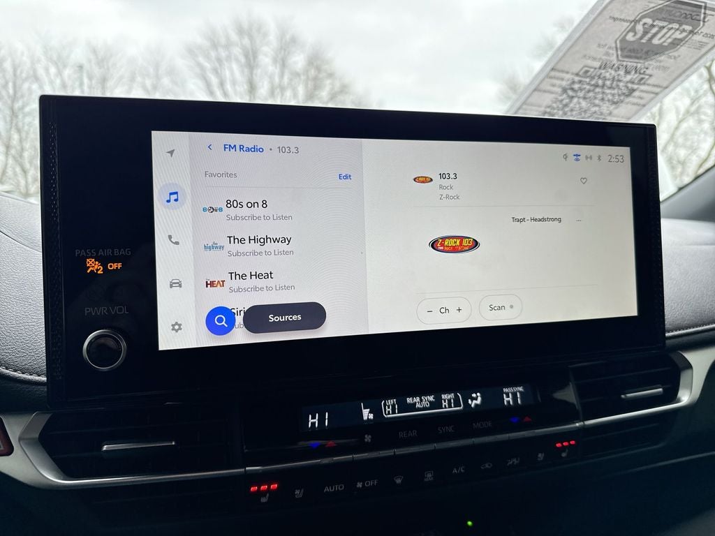 2025 Toyota Sienna Platinum
