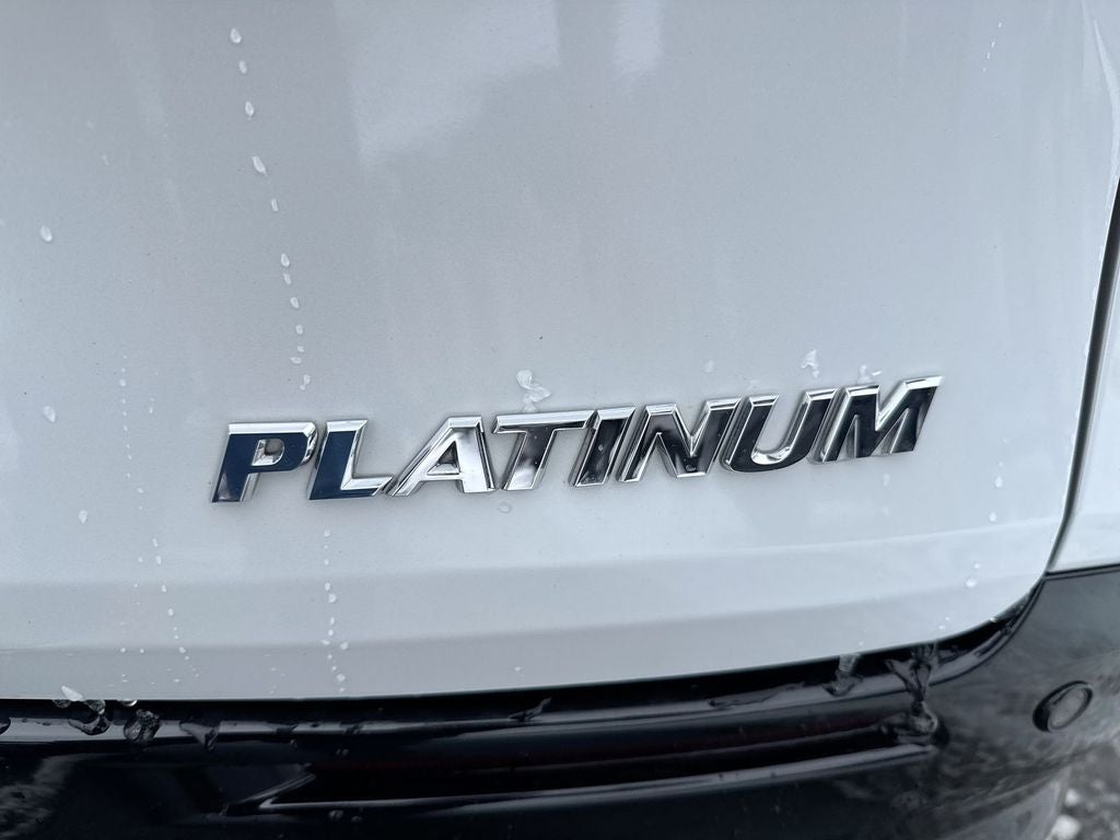 2025 Toyota Sienna Platinum