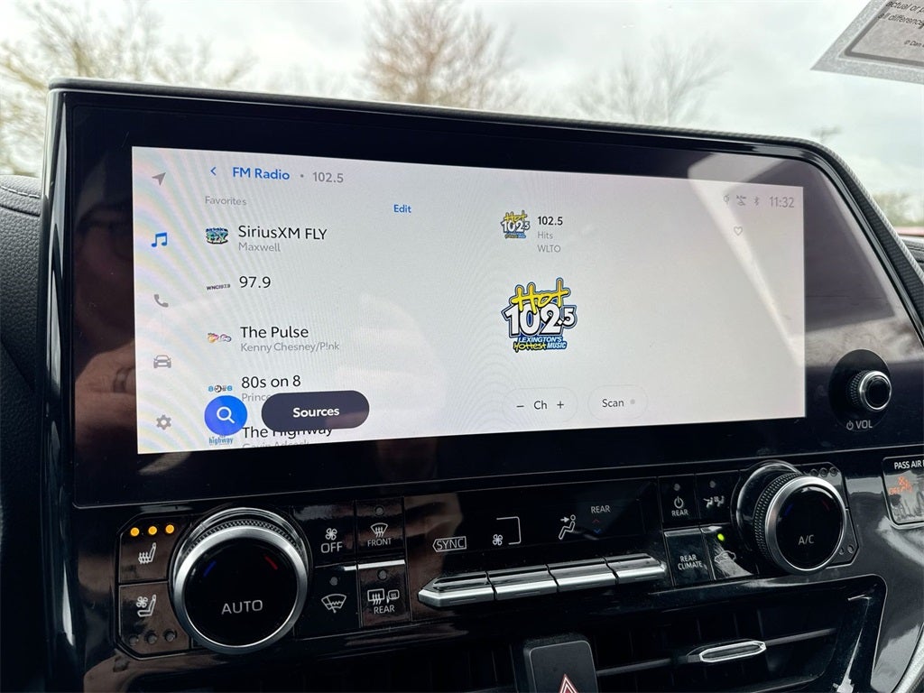 2023 Toyota Highlander Platinum