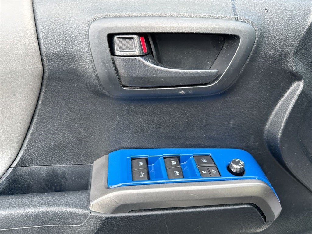 2016 Toyota Tacoma SR5