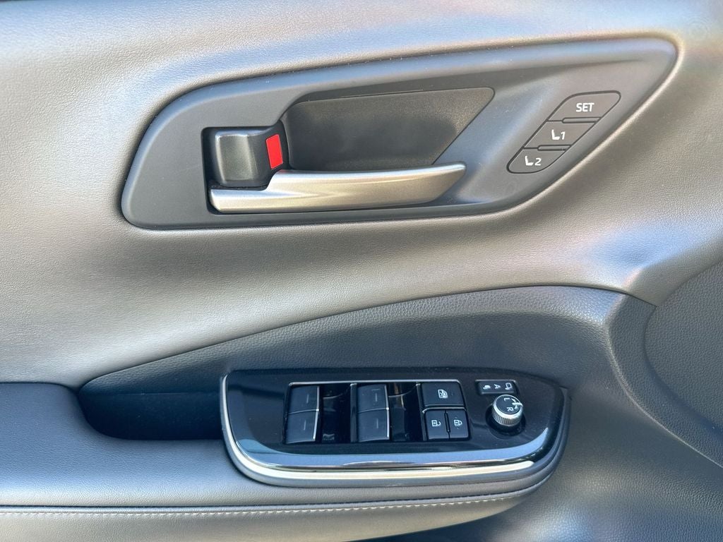 2025 Toyota Crown XLE