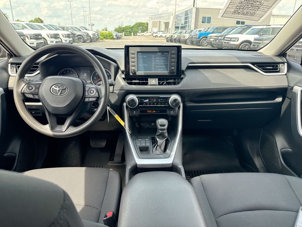 2019 Toyota RAV4 LE