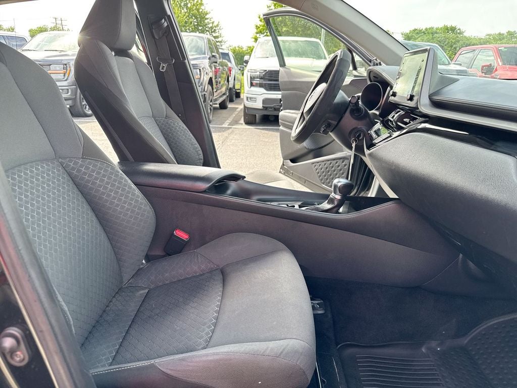 2021 Toyota C-HR LE