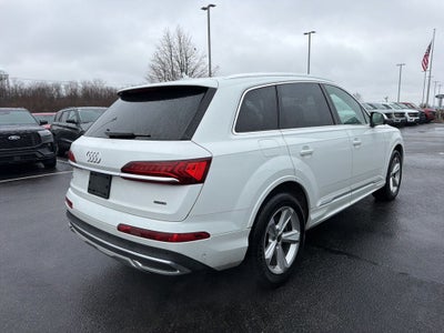 2024 Audi Q7 45 Premium Plus