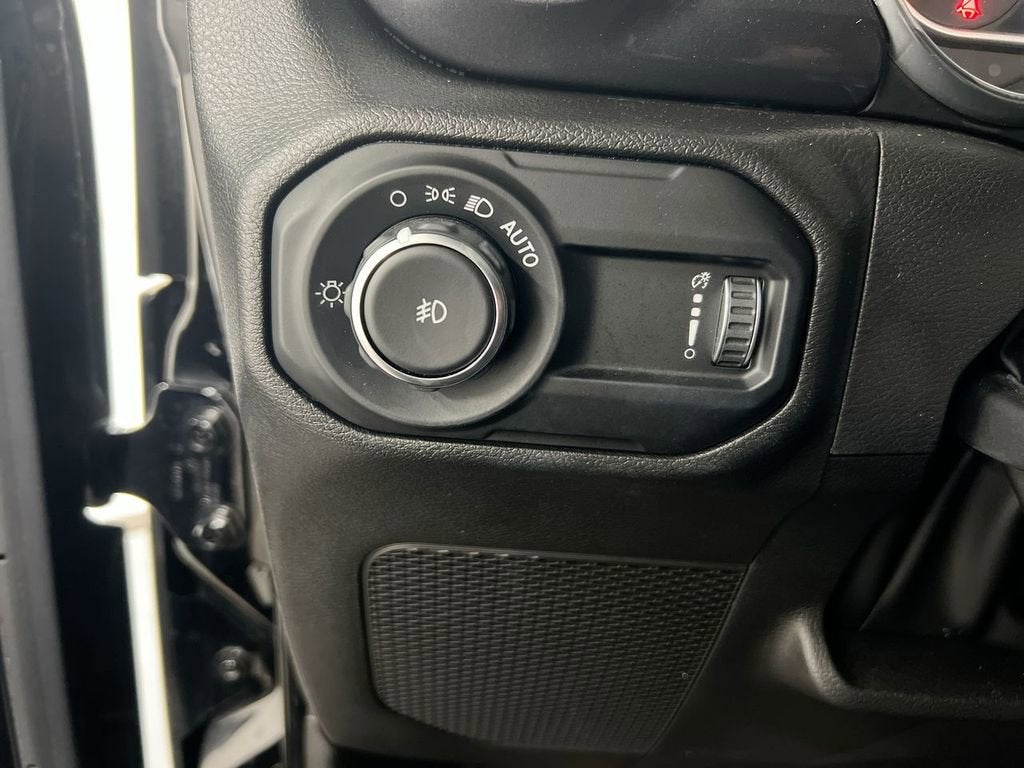 2023 Jeep Wrangler Sport Altitude