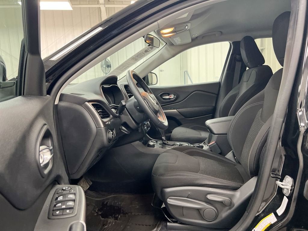 2019 Jeep Cherokee Latitude