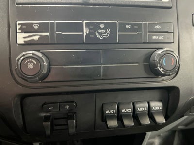 2014 Ford Super Duty F-550 DRW Lariat