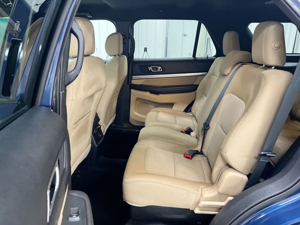 2017 Ford Explorer Base