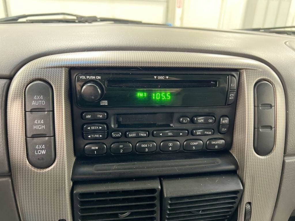 2004 Ford Explorer XLT