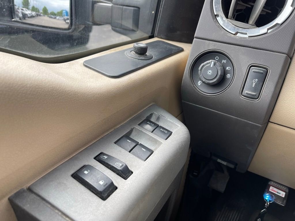 2016 Ford Super Duty F-350 SRW Lariat