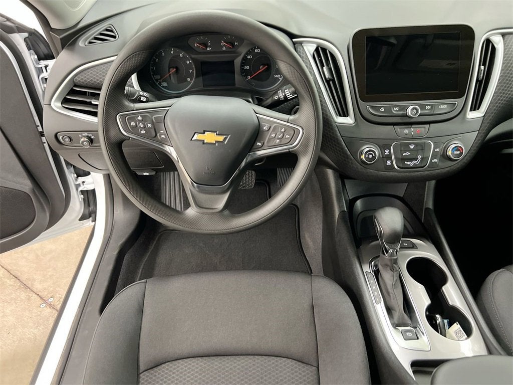 2024 Chevrolet Malibu LS