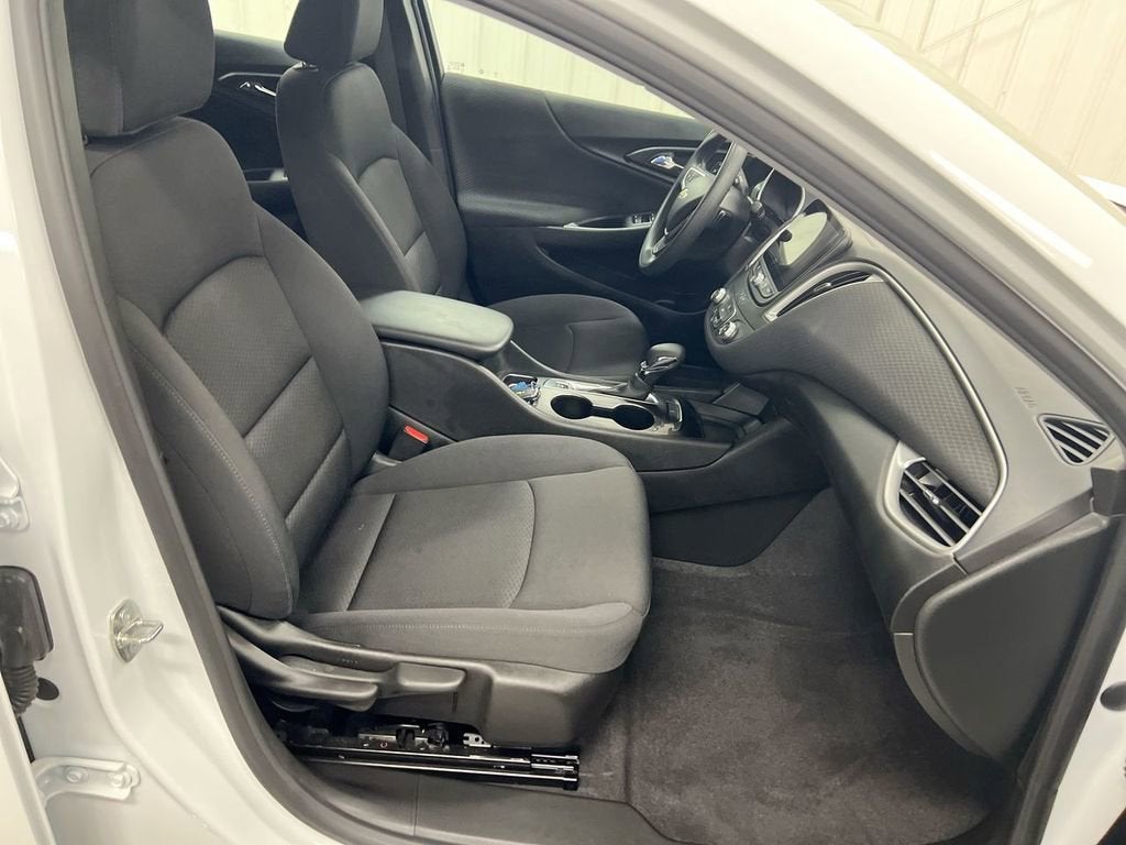 2023 Chevrolet Malibu FL