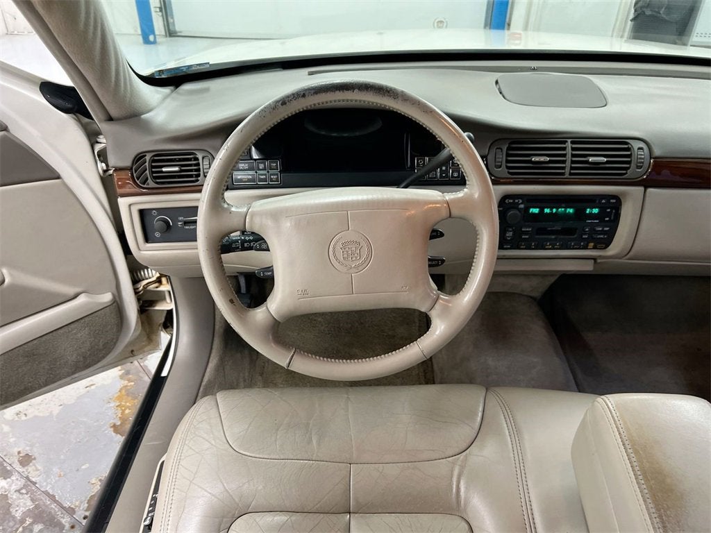 1999 Cadillac Deville Base