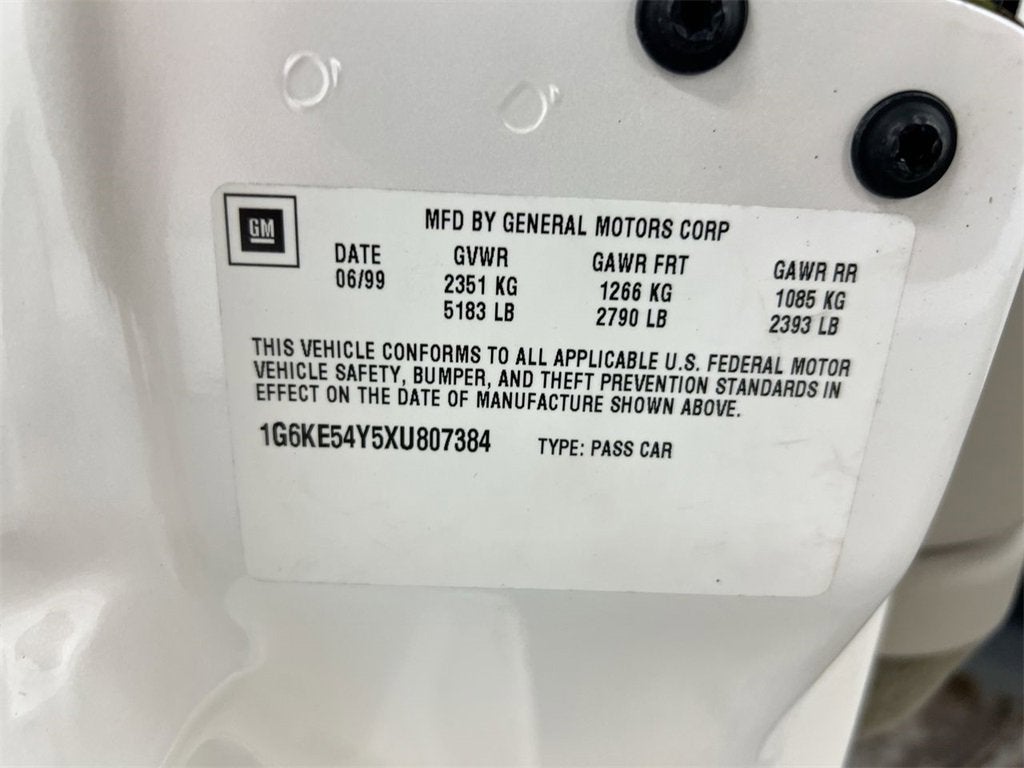 1999 Cadillac Deville Base