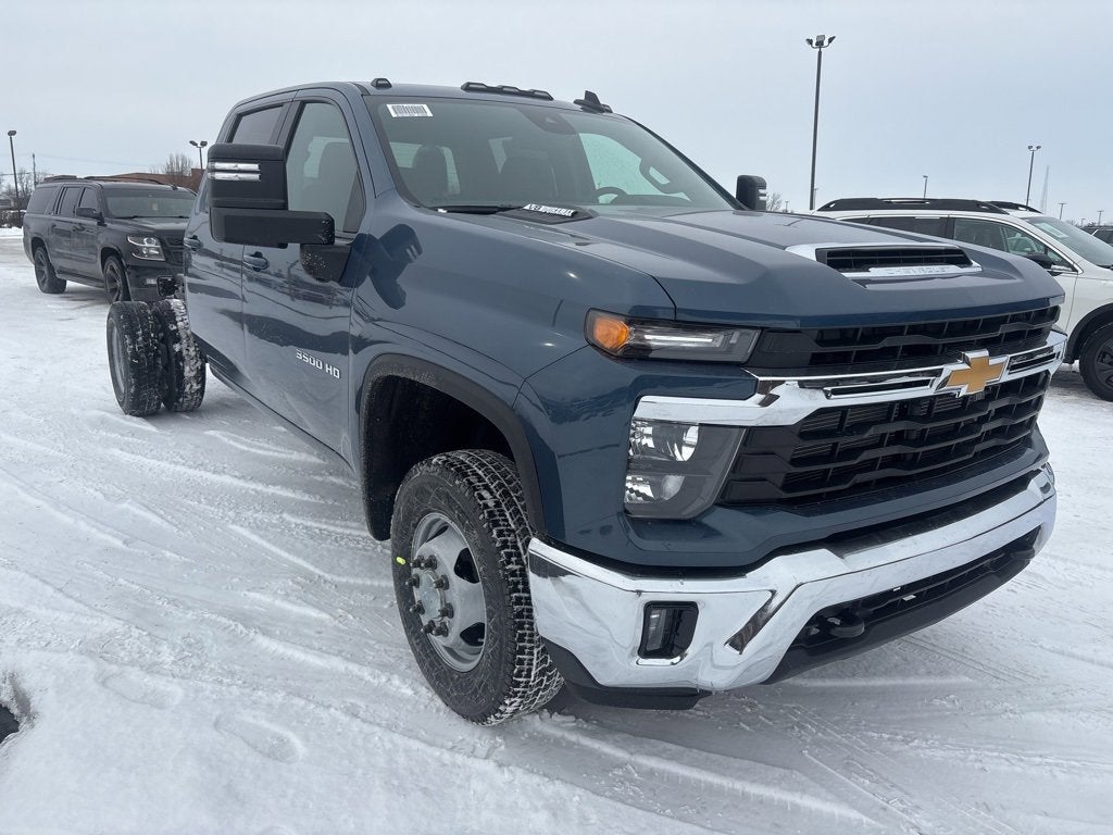 2026 Chevrolet Silverado 3500 HD Chassis Cab LT