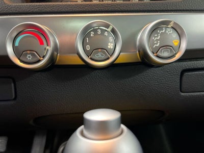 2004 Chevrolet SSR LS