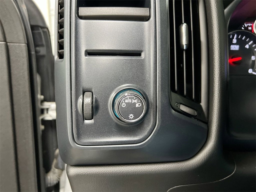 2018 Chevrolet Silverado 1500 Custom