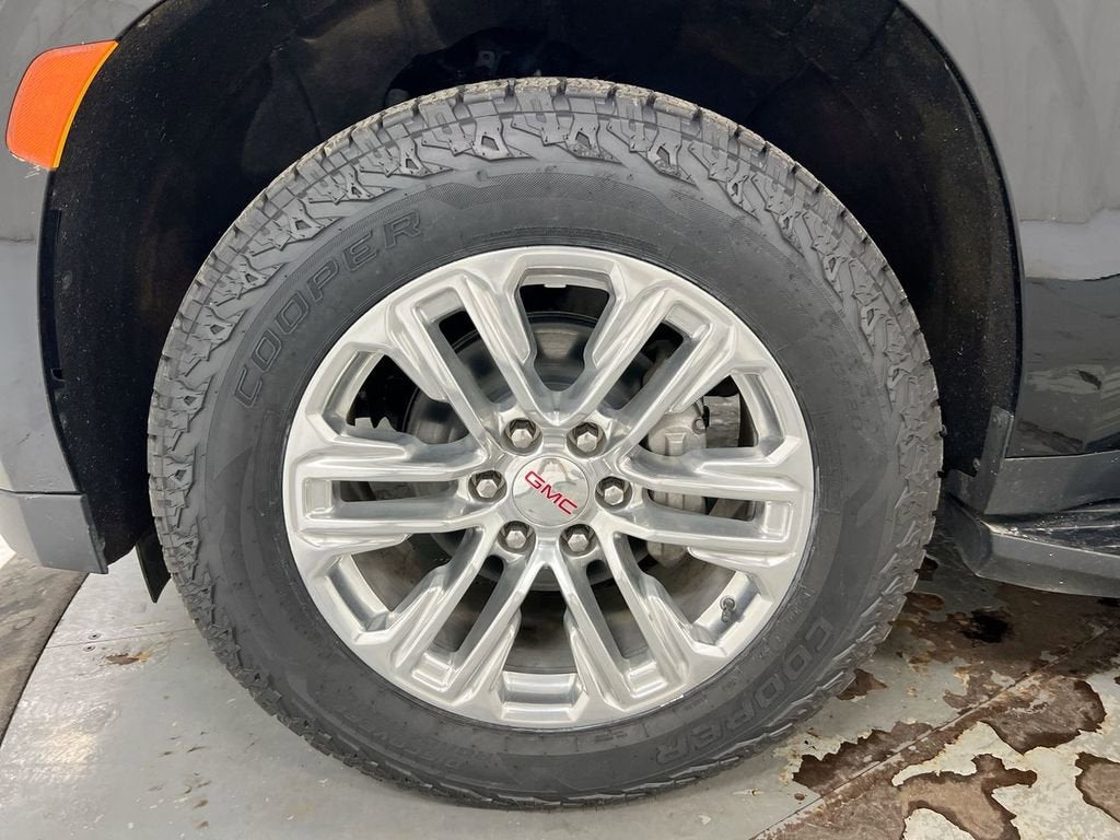 2024 GMC Yukon XL SLT