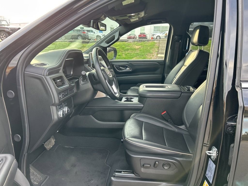 2024 GMC Yukon XL SLT