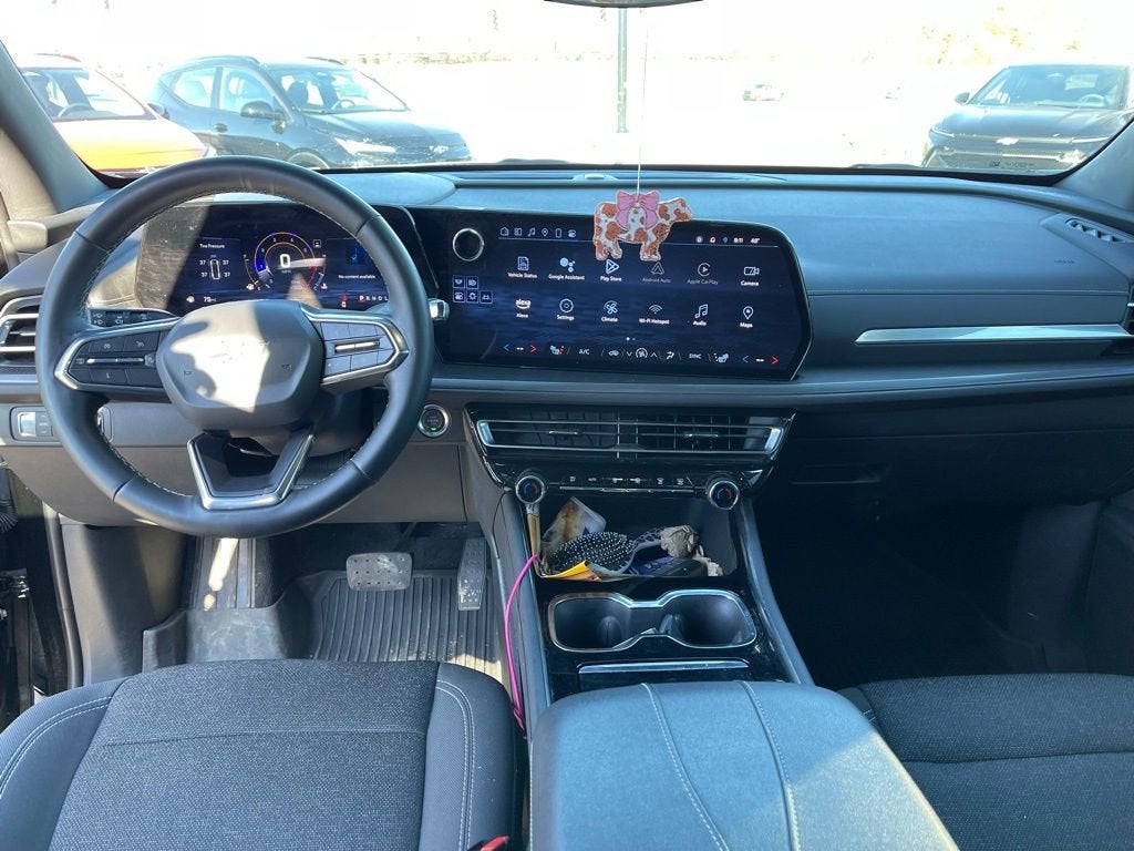 2024 Chevrolet Traverse LS