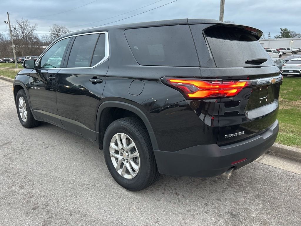 2023 Chevrolet Traverse LS