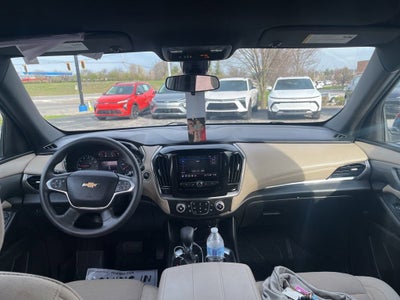 2023 Chevrolet Traverse LS