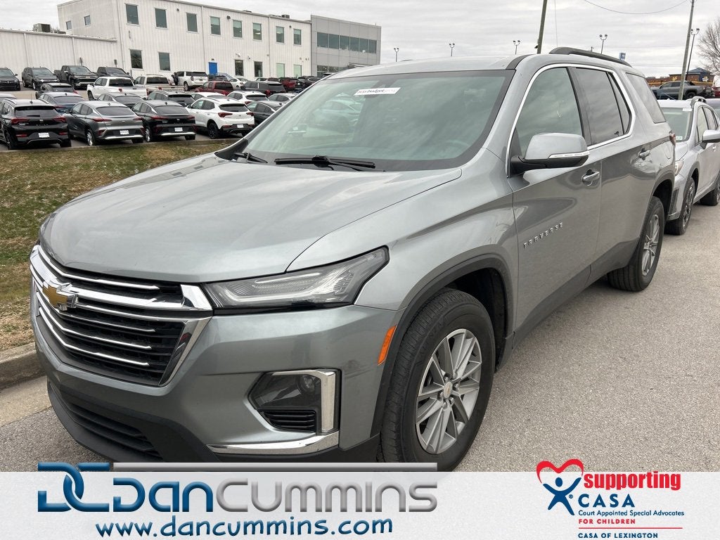 2023 Chevrolet Traverse LT Cloth