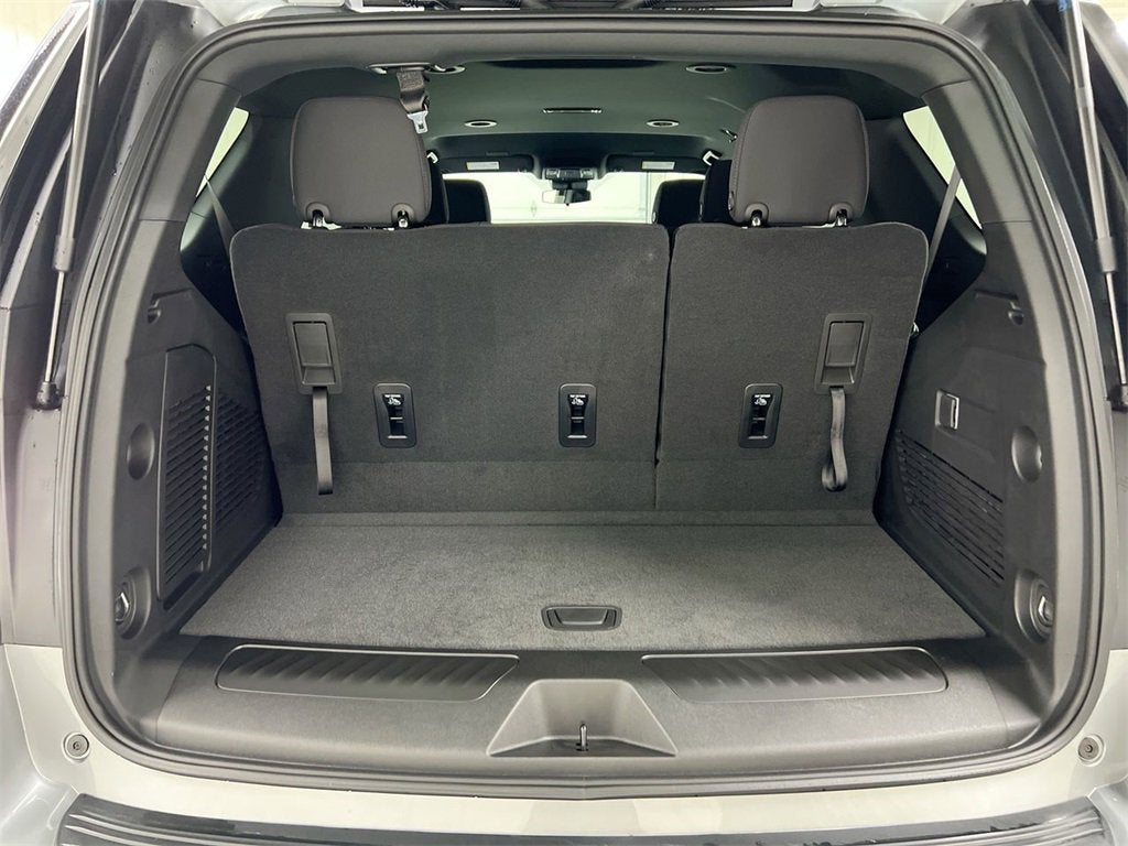 2025 Chevrolet Tahoe LS