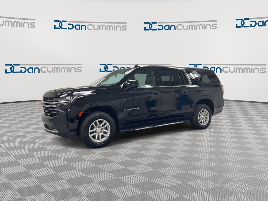 2023 Chevrolet Suburban LT