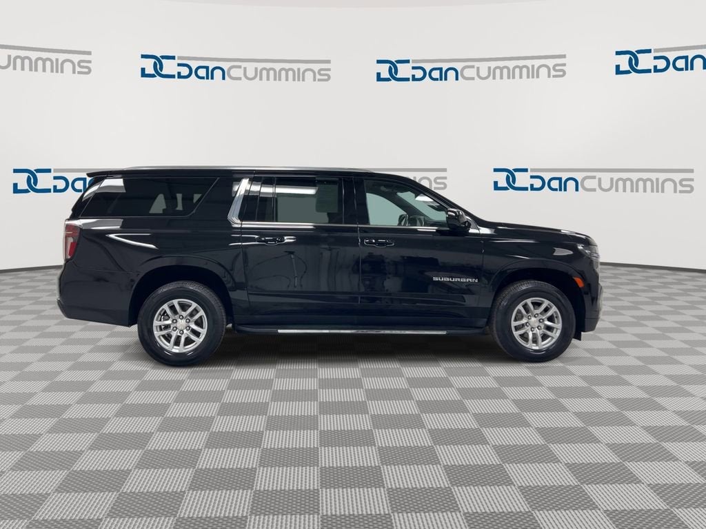 2024 Chevrolet Suburban LT