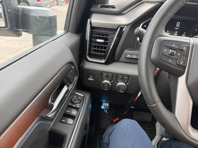 2025 GMC Sierra 2500 HD Denali