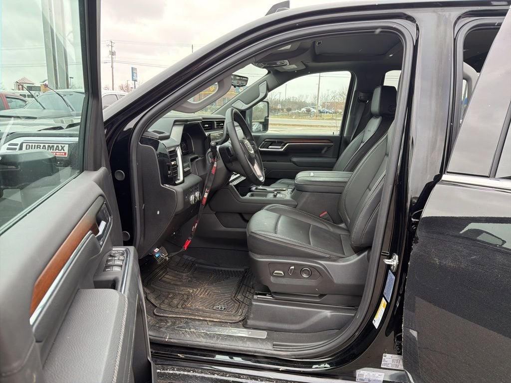 2025 GMC Sierra 2500 HD Denali