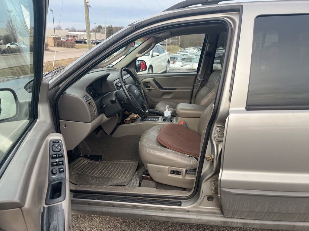 2002 Jeep Grand Cherokee Sport
