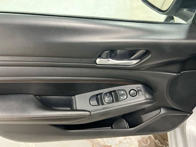 2020 Nissan Altima 2.0 SR