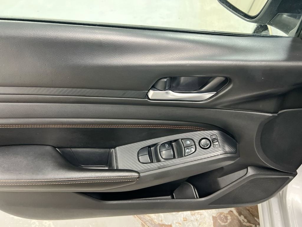 2020 Nissan Altima 2.0 SR