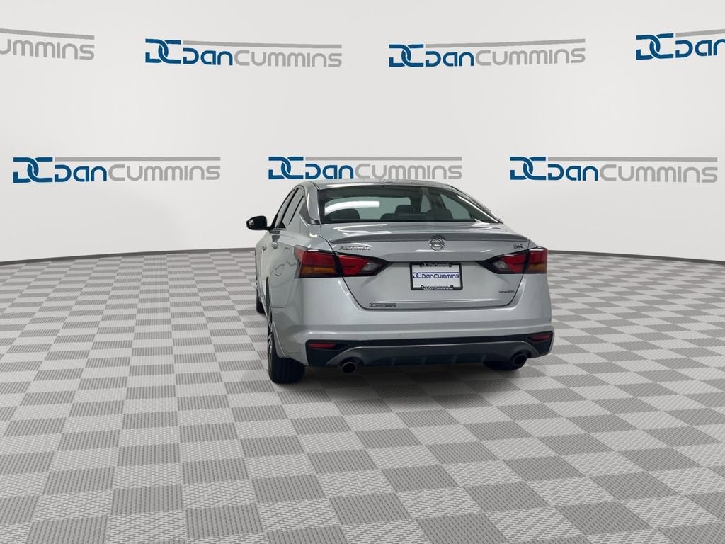 2020 Nissan Altima 2.0 SR