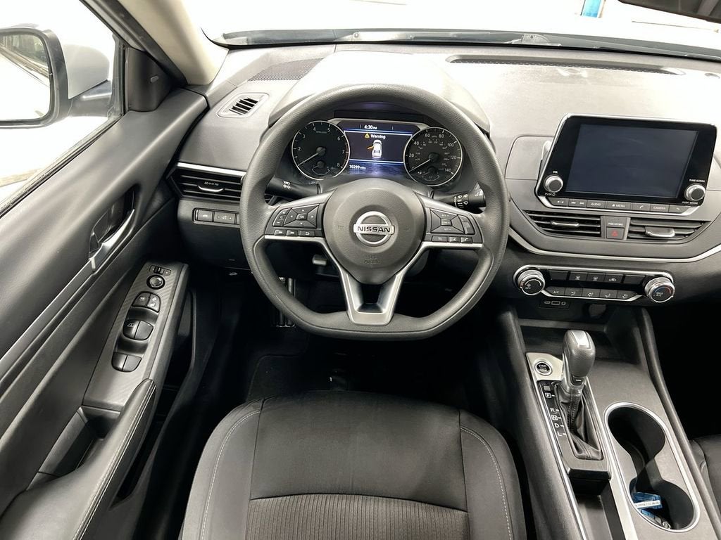 2022 Nissan Altima 2.5 SV